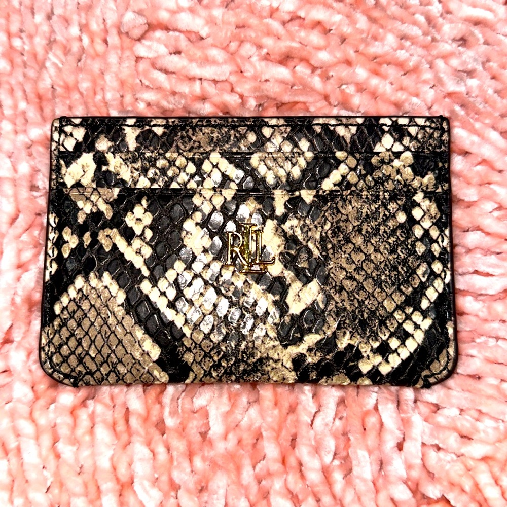 Ralph Lauren cardholder in neutral snakeskin cow leather!